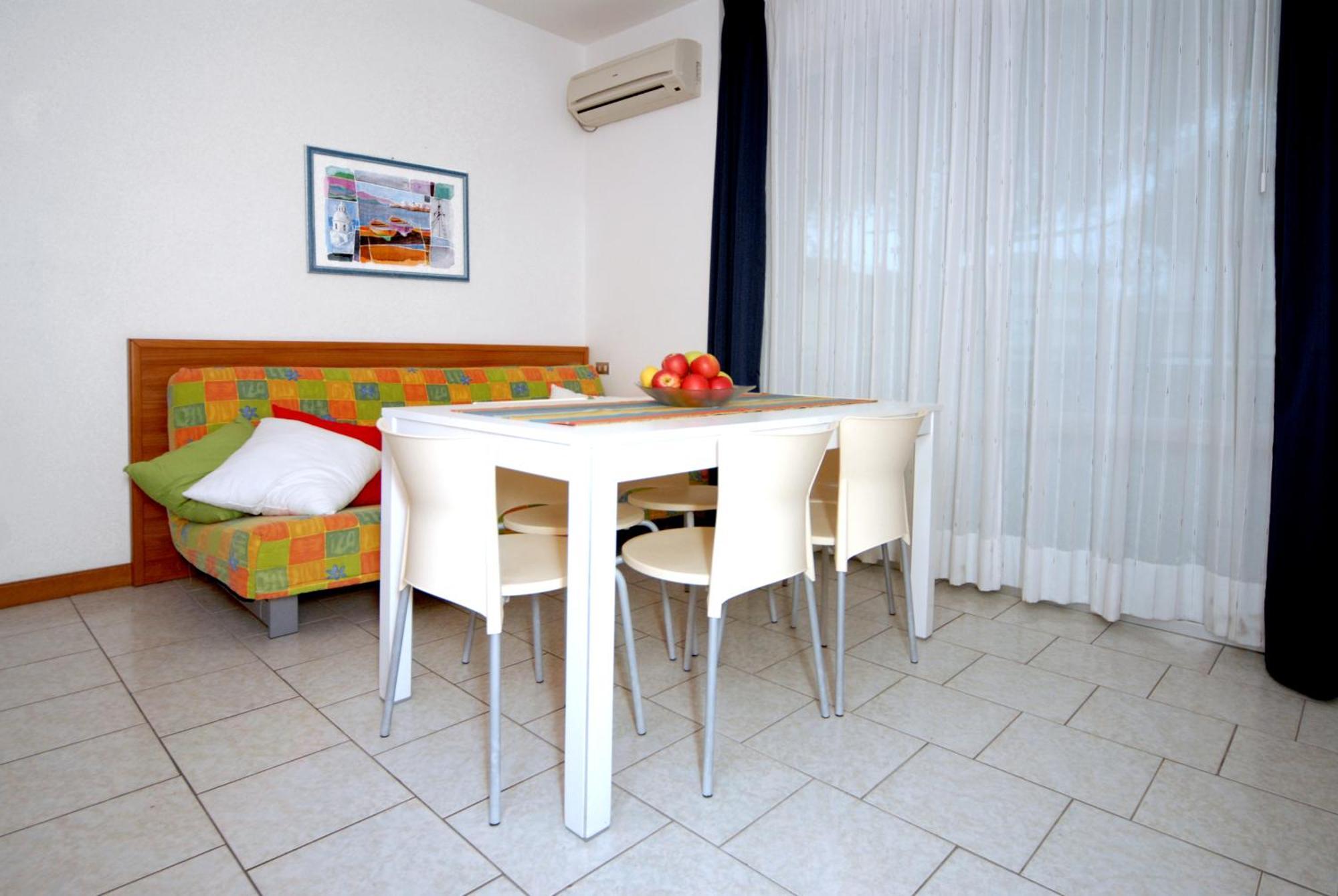 Elios Apartment Bibione Exterior photo